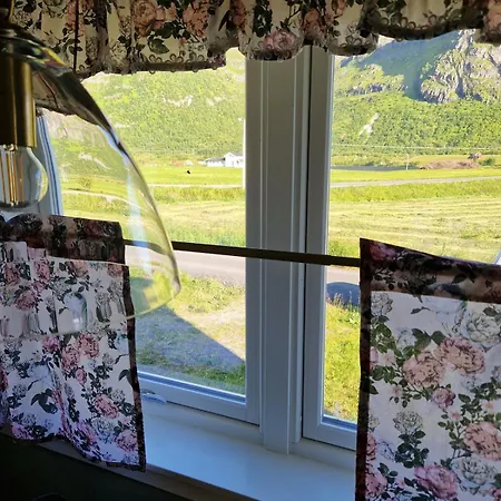 Panorama Lofoten Lysvollhuset בית נופש *