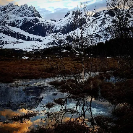 Panorama Lofoten Lysvollhuset בית נופש
