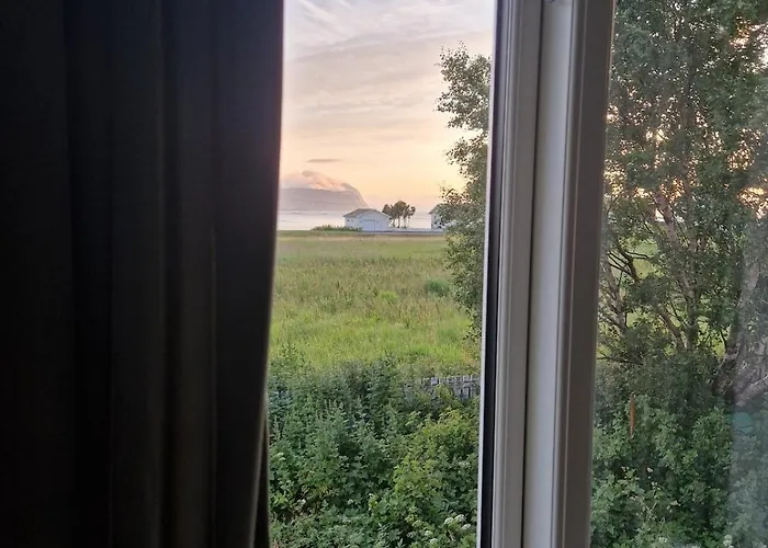 Feriehus Panorama Lofoten Lysvollhuset Vareid